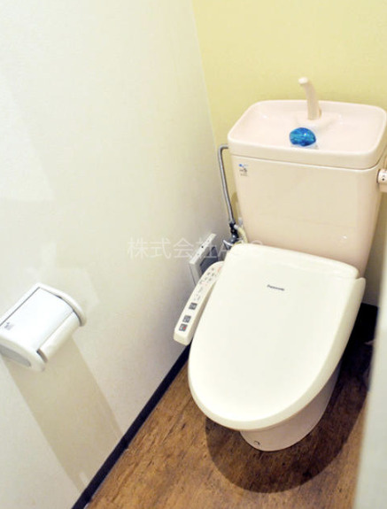 阿倍野元町店舗付住宅のトイレ