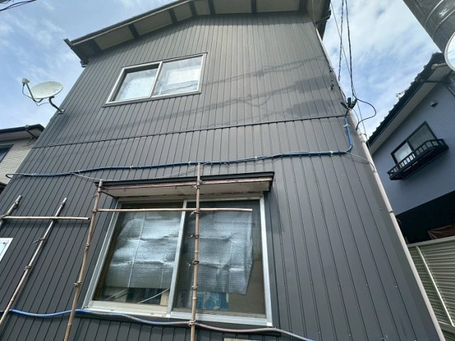 新潟市西区　一棟アパートの外観