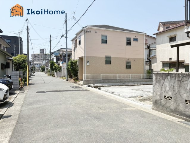 明石市西明石町5丁目4期　新築戸建の前面道路含む現地写真|●年中無休：当日予約可●車通りも少なく、お子様とのお散歩も安心してできる閑静な住宅地です！