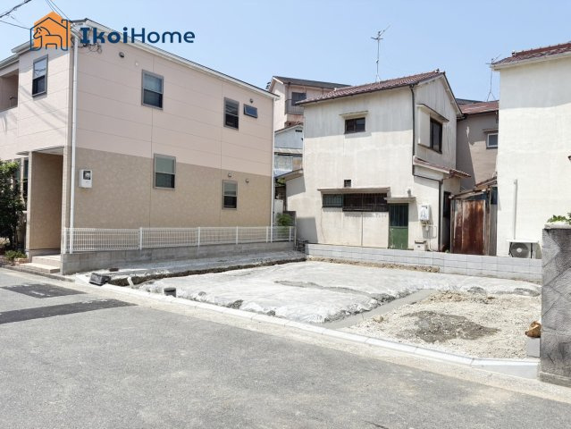 明石市西明石町5丁目　新築戸建の駐車場|●資料・カタログのご請求無料●スーパーやコンビニ、飲食店、病院など徒歩圏内の施設も多々あります。