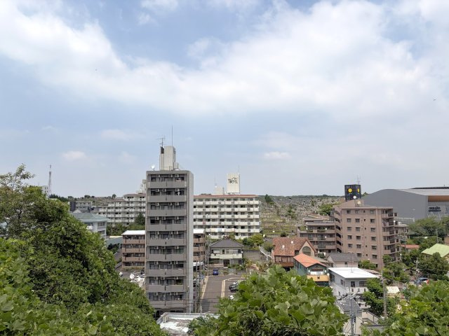 八事八幡山マンション東館の展望