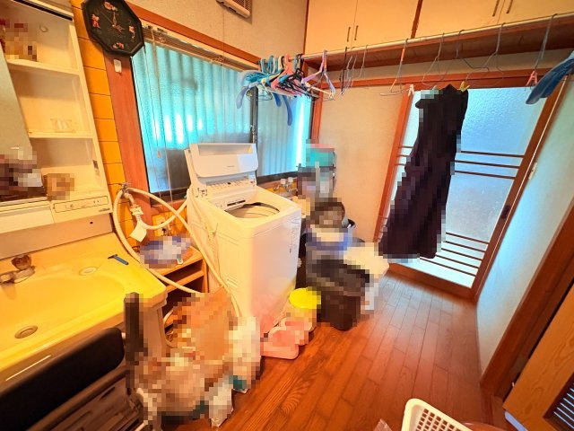田川郡糸田町　工場・物置付　5LDKのランドリースペース