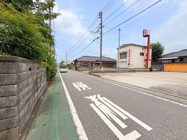 田川郡糸田町　工場・物置付　5LDKの前面道路含む現地写真
