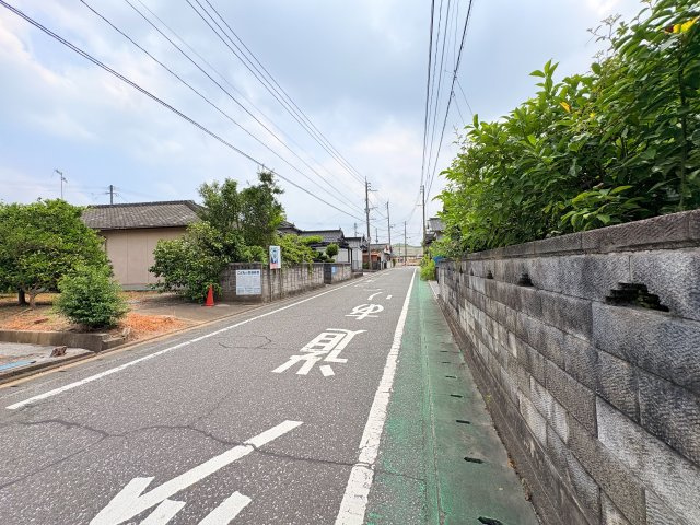 田川郡糸田町　工場・物置付　5LDKの前面道路含む現地写真