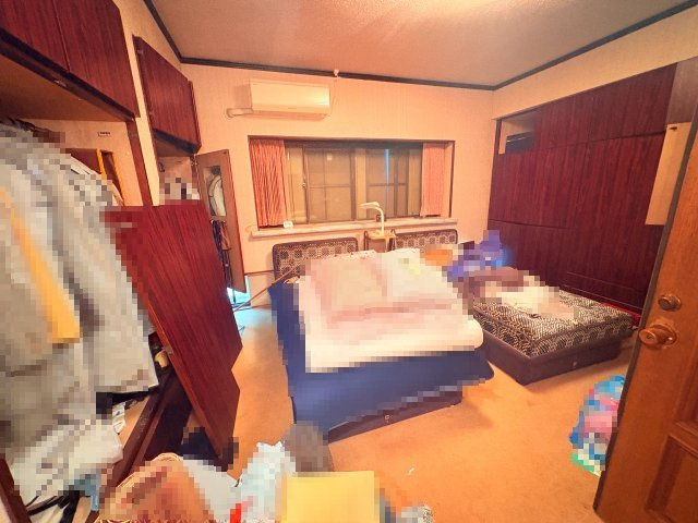 田川郡糸田町　工場・物置付　5LDKの寝室