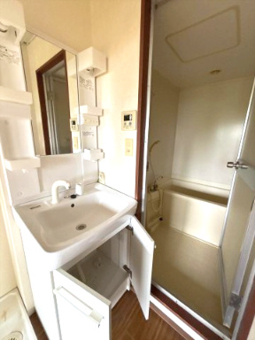 富戸　ペット可、駐車場付き、海の見える３Kの浴室|バス・トイレ別