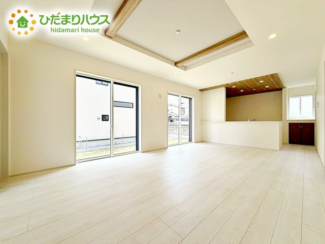 【居間・リビング】 | 水戸市赤塚1丁目　新築戸建　1号棟 | 南向きで日当たり良好(^^♪