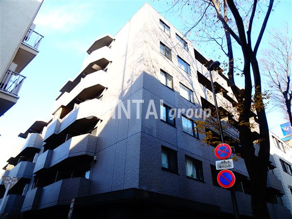 ルーブル明大前の外観