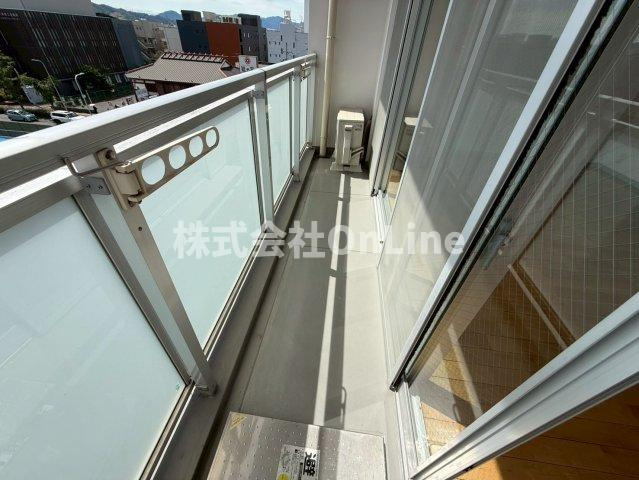 八尾市本町２丁目の賃貸マンションのバルコニー