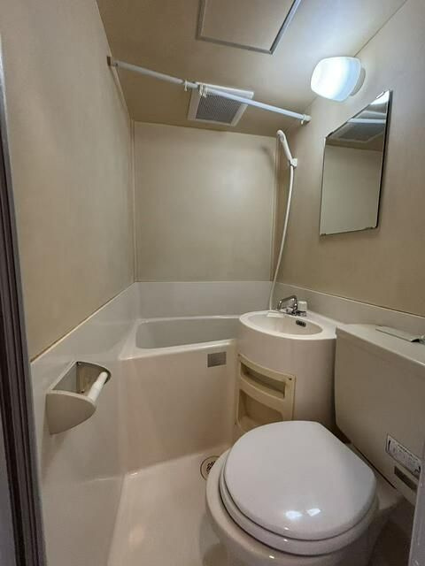 朝日巣鴨マンションの浴室