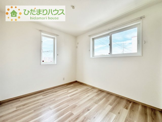 【洋室】 | 龍ケ崎市藤ケ丘６丁目　中古戸建 | 机にベットを置けば子供部屋の完成です！