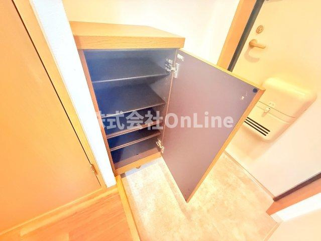八尾市光町２丁目の賃貸マンションの収納