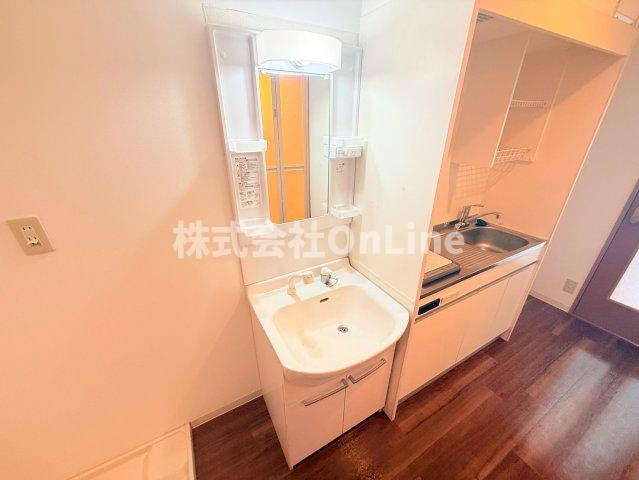八尾市光町２丁目の賃貸マンションの内装
