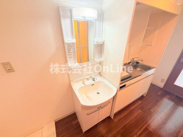 八尾市光町２丁目の賃貸マンションの独立洗面台