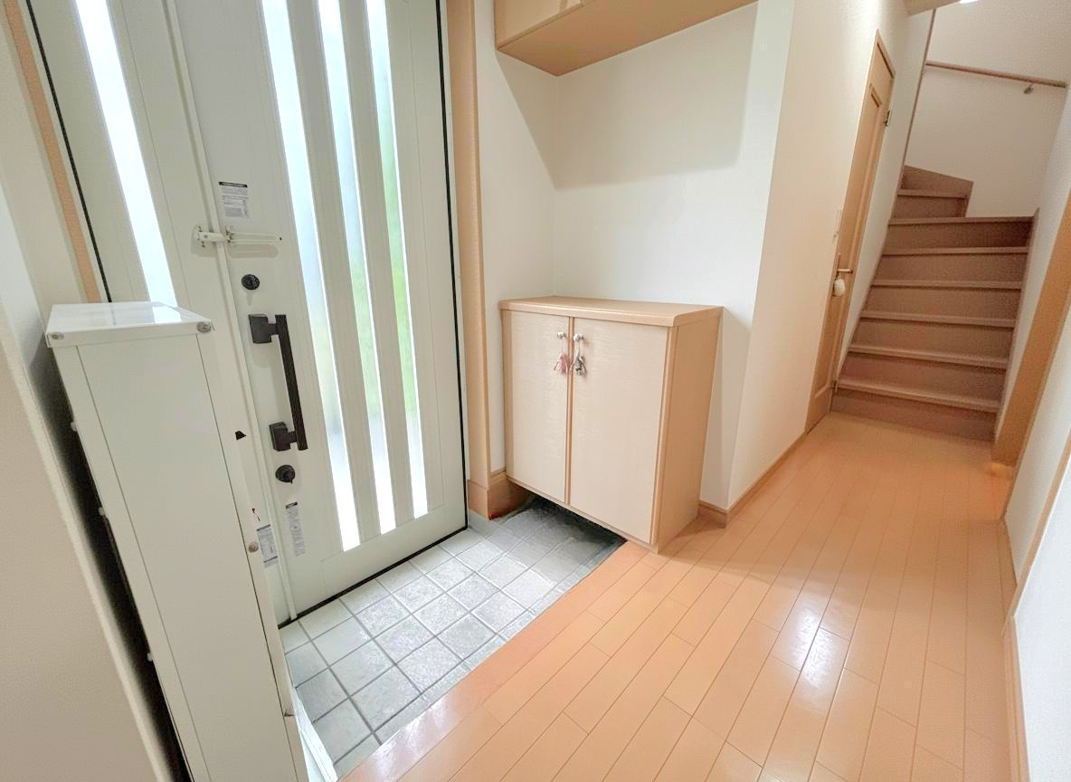※CG加工で家具などを消しています。実際とは異なりますのでご了承ください。
玄関：シューズボックス付き