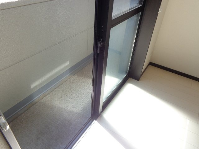 【バルコニー】 | グランドロータス聖蹟