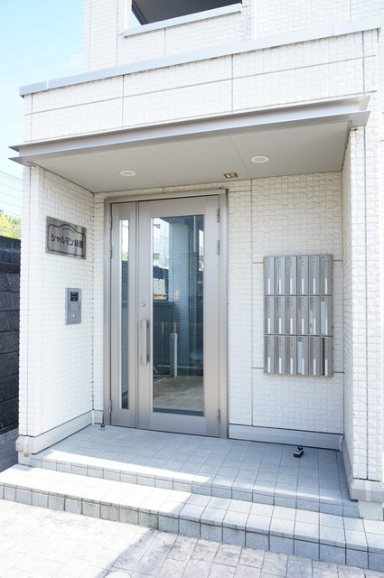 シャルマン緑園のエントランス|※現況優先