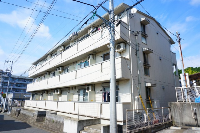 シャルマン緑園の外観
