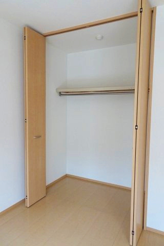 シャルマン緑園の収納|洋室　クロゼット　※現況優先