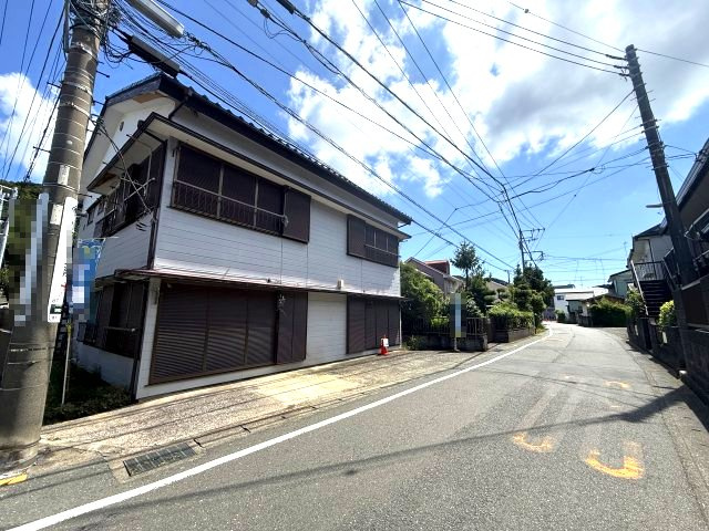 古家付土地　建築条件なしの前面道路含む現地写真|前面道路