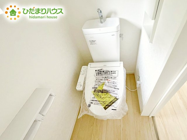 【トイレ】 | 小美玉市納場第4　新築戸建 | 1・2階にトイレあるため、同時に利用でき混雑を避けられますね