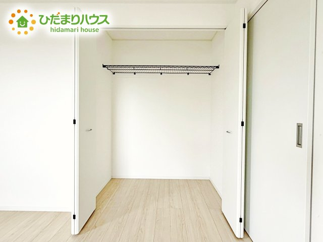 【収納】 | 小美玉市納場第4　新築戸建 | クローゼットには、衣類や日用品などを整理整頓して収納できますね！