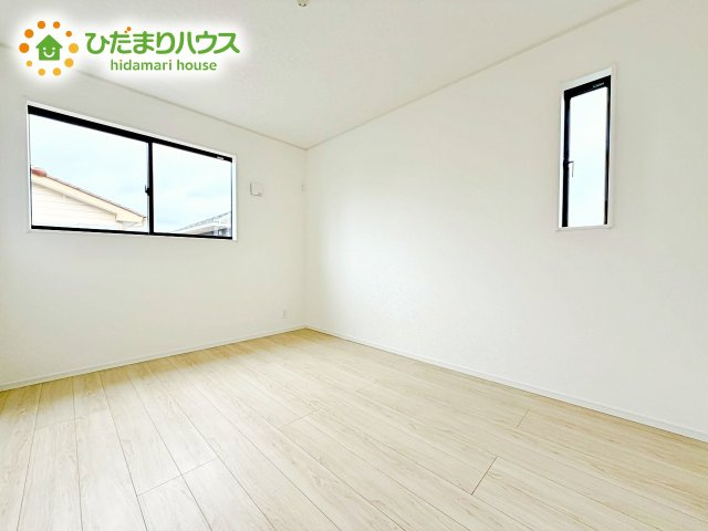 【洋室】 | 小美玉市納場第4　新築戸建 | 机にベットを置けば子供部屋の完成です！