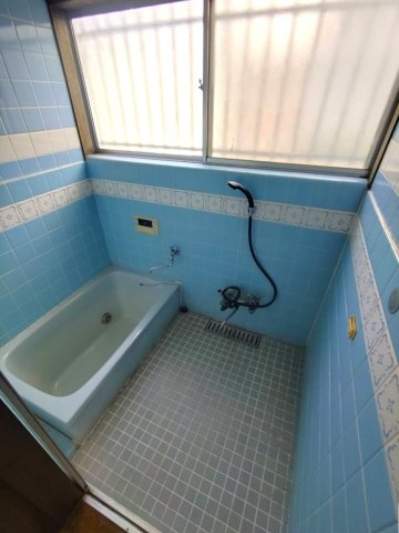 中古戸建の浴室