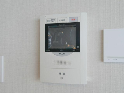  | 訪ねてきた相手をモニター越し…