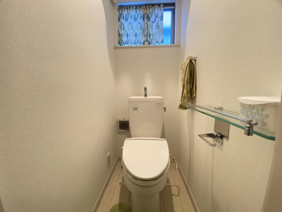  | ３階トイレです。寝室からすぐ…