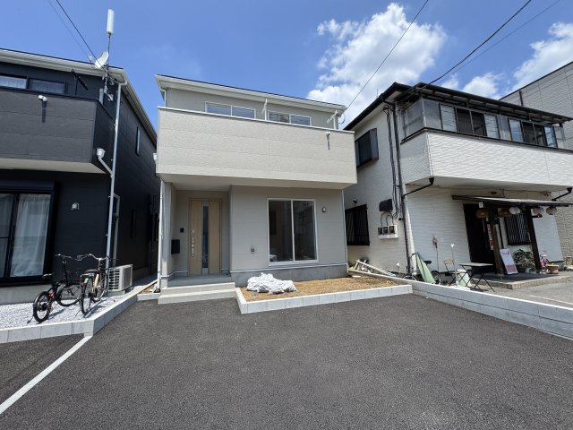 三郷市早稲田2丁目新築戸建■駅チカ10分■駐車並列3台可