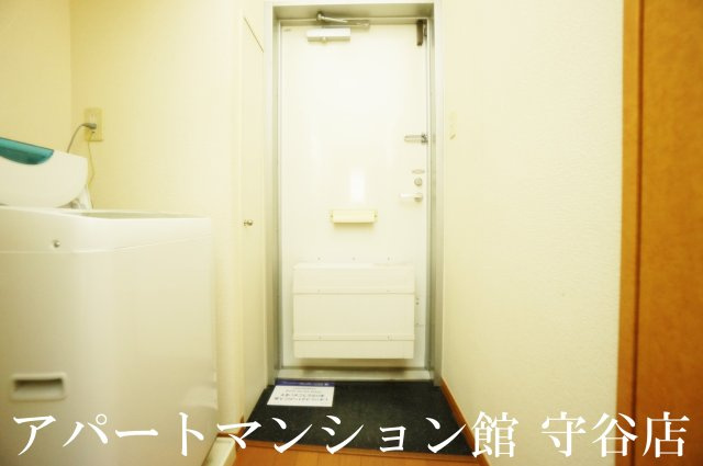 レオパレス吉春Ⅱの玄関