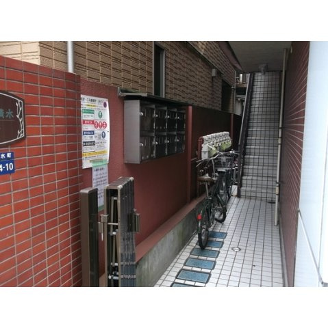 ソレイユ清水のエントランス