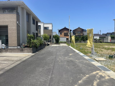 【前面道路含む現地写真】 | 津市美川町　宅地分譲４号地 | 前面道路