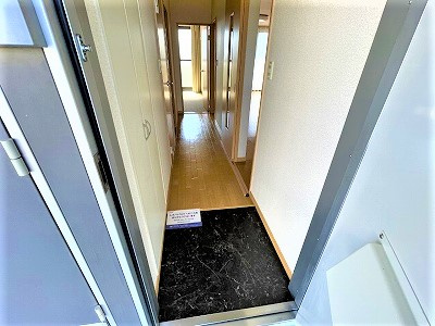 レオパレスラバーズスクレートⅠの玄関