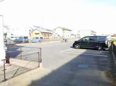 【駐車場】 | レオパレスプリウス