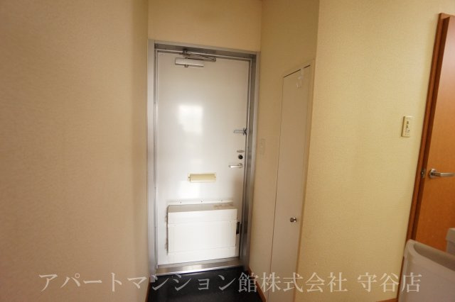 レオパレスサンスイの玄関|画像8