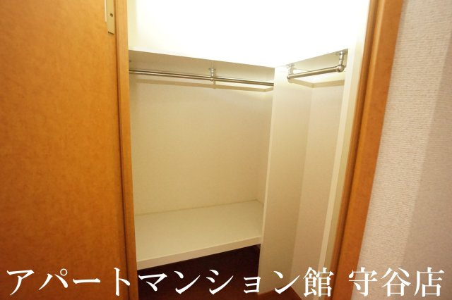 レオパレスキャッスルの収納