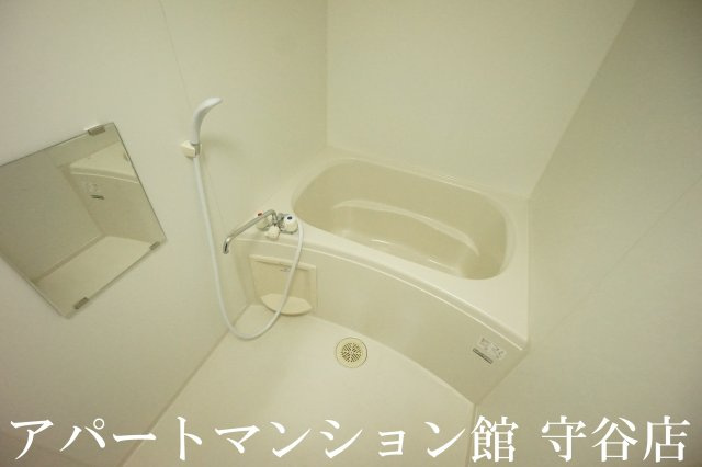 レオパレスキャッスルの浴室|画像5