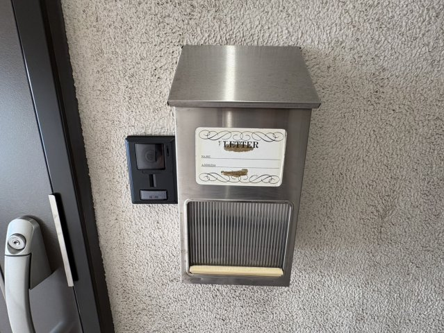 チサンマンション板橋のその他|部屋前の郵便受け
