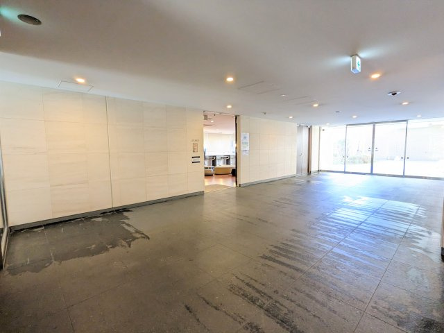 ガーデン板橋氷川町のロビー