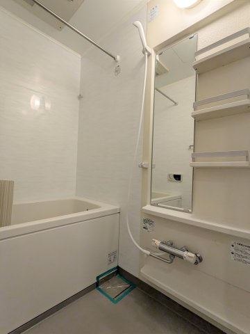 ガーデン板橋氷川町の浴室