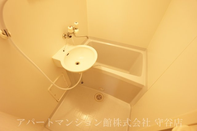 レオパレスクエスタの浴室|画像5