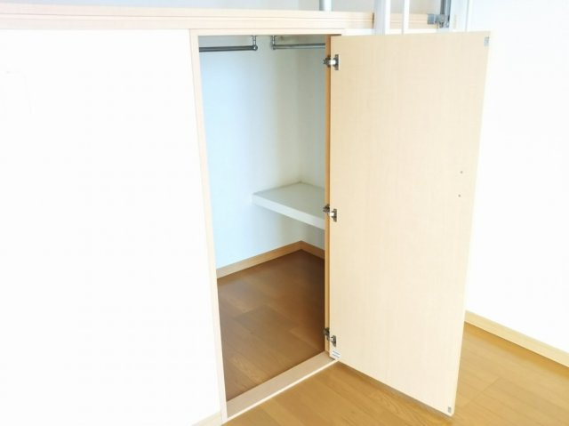 レオパレスラバーズスクレートⅠの収納|画像10