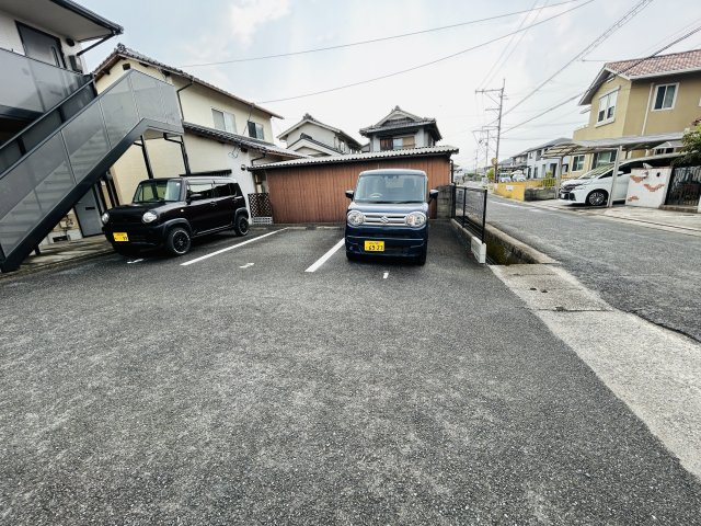 サンライズ２１の駐車場