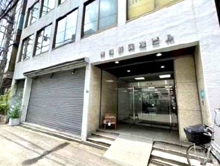 長堀新興産ビルのエントランス