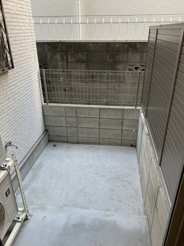 アヴェニール蛍池南町　のバルコニー