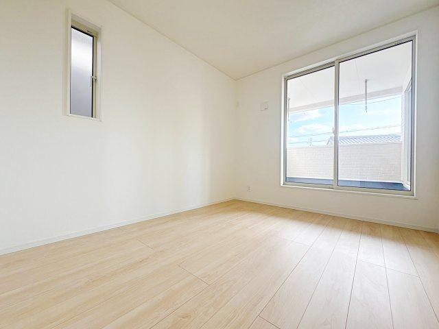 クレイドルガーデン豊田市新町第２　全４棟の洋室|収納も充実した子供部屋。学用品もすっきり片付き、集中して過ごせる環境です。