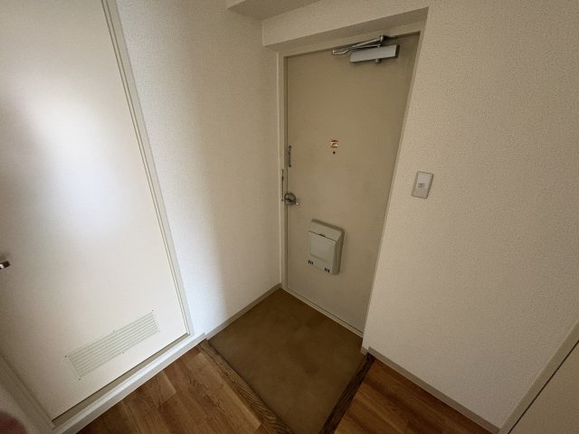 市川グリーンタウンミズホの玄関