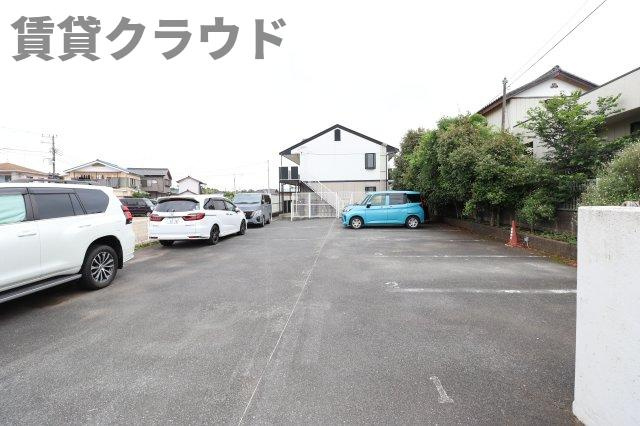 レマンハイツおゆみ野の駐車場|カースペースがあります